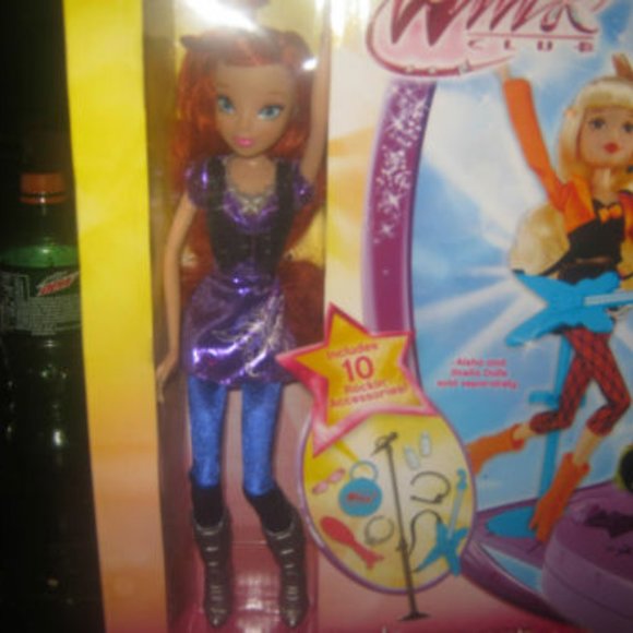 RARE✿✿Winx Club Concert Stage with Bloom Doll - Picture 2 of 3